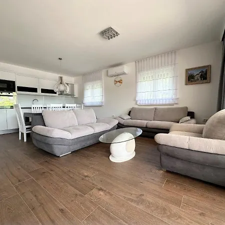 Vila Antonija *
