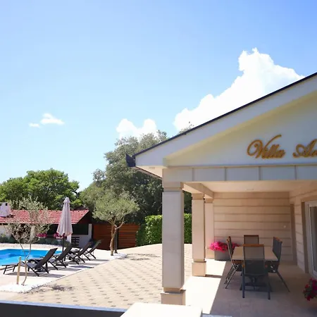 Vila Antonija